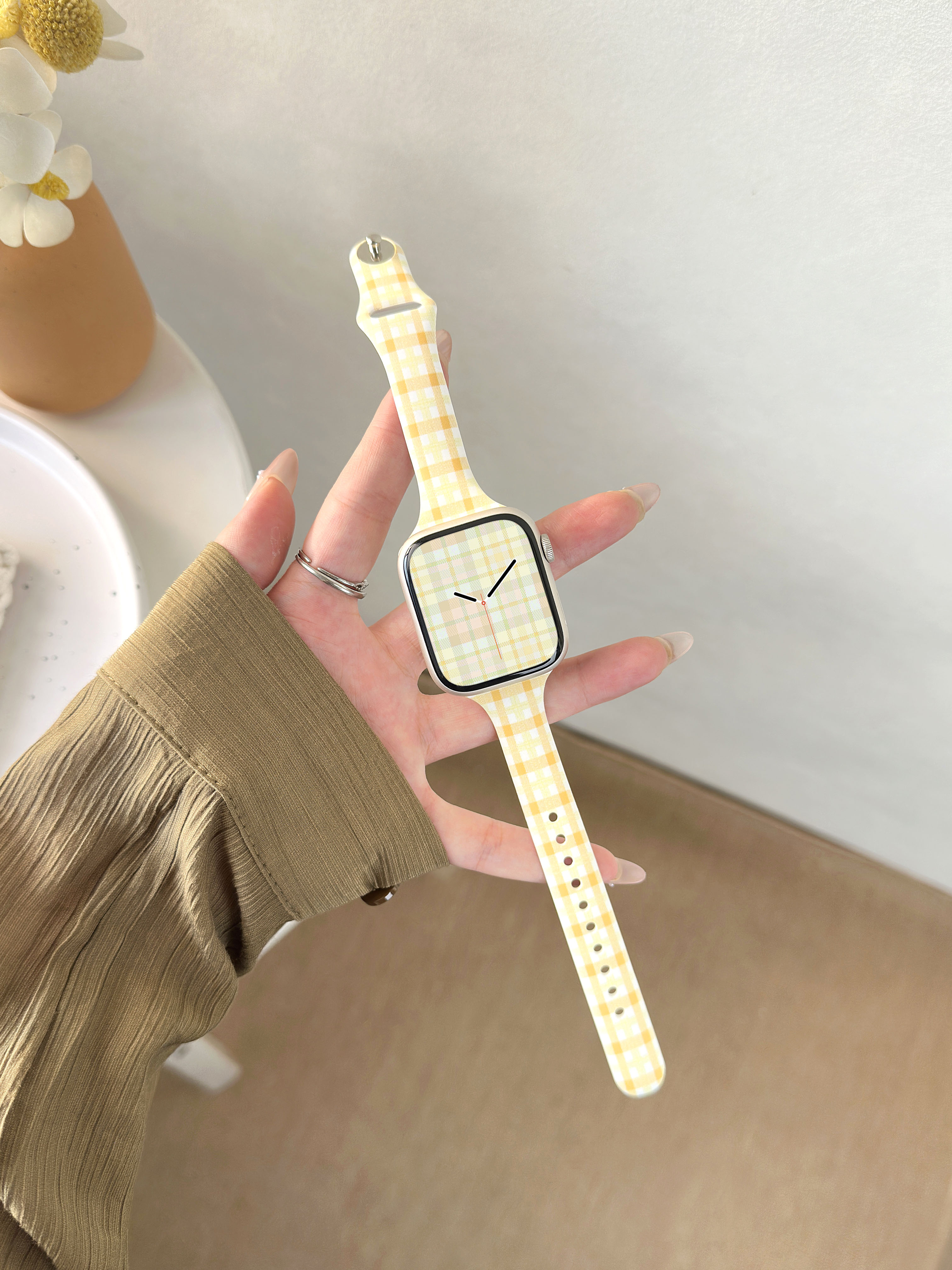 Light yellow plaid printed silicone Apple Watch band